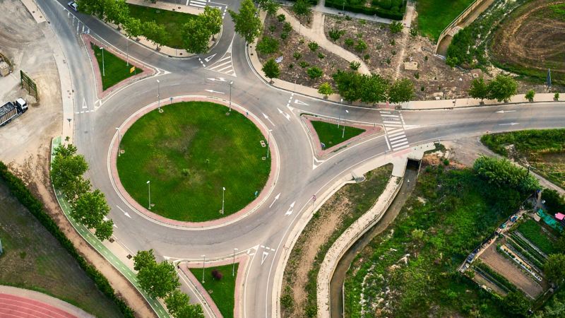 Vue en plongée d’un rond-point - Procédure WLTP