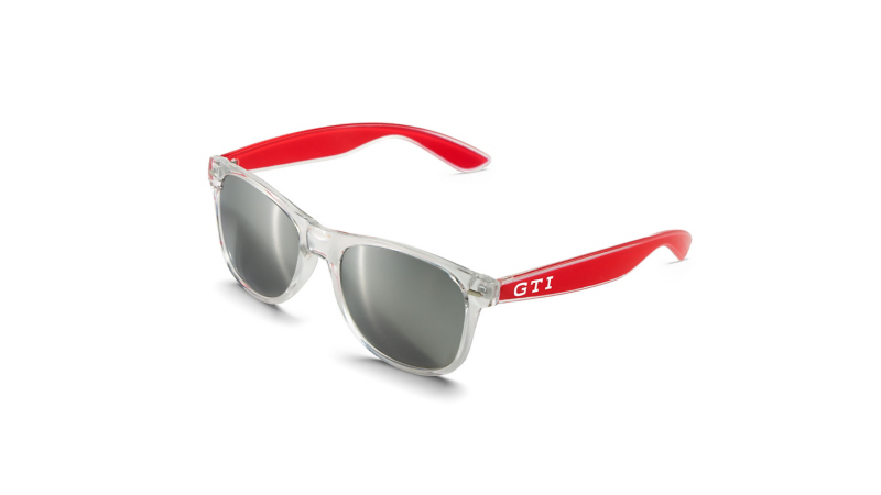 Sonnenbrille in GTI-Rot mit transparenter Oberfläche und weißem GTI-Logo am linken Bügel
