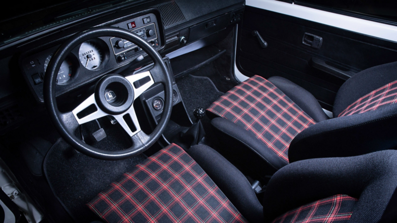 vw golf gti 1 generasjon interiør