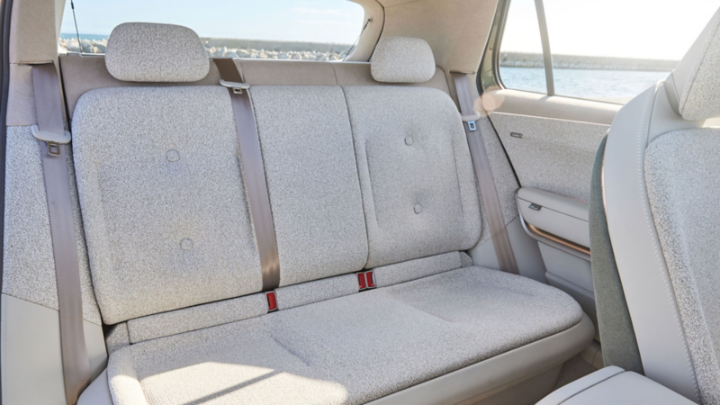 bakseter i vw id cross concept