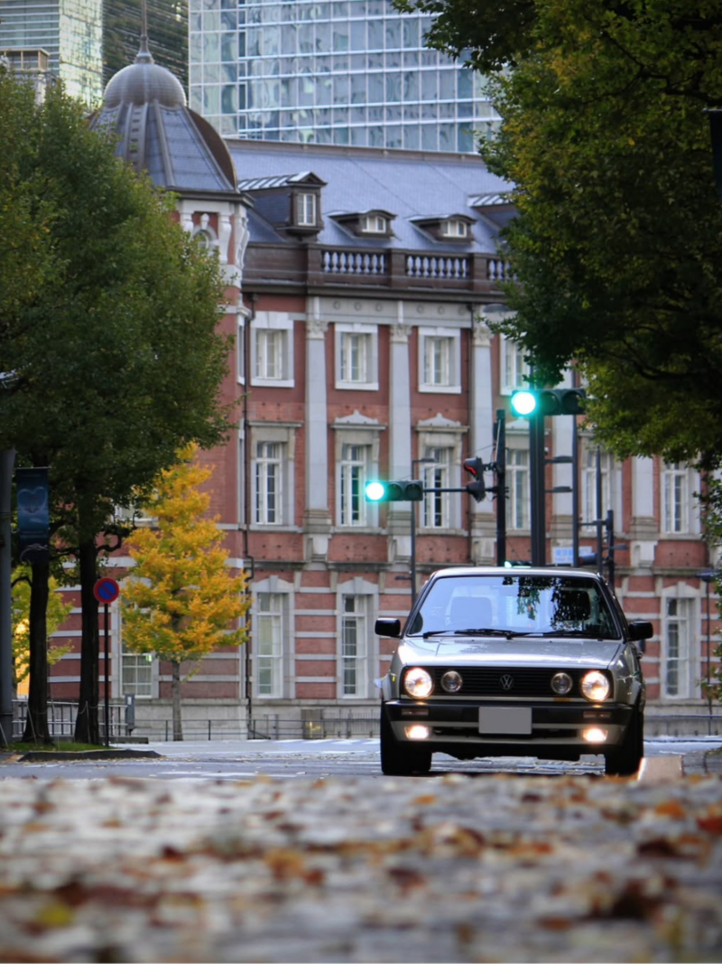volkswagen car near tokyo station