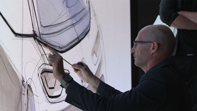 Klaus Zyciora Bischoff illustra il design esterno di Volkswagen ID.3.