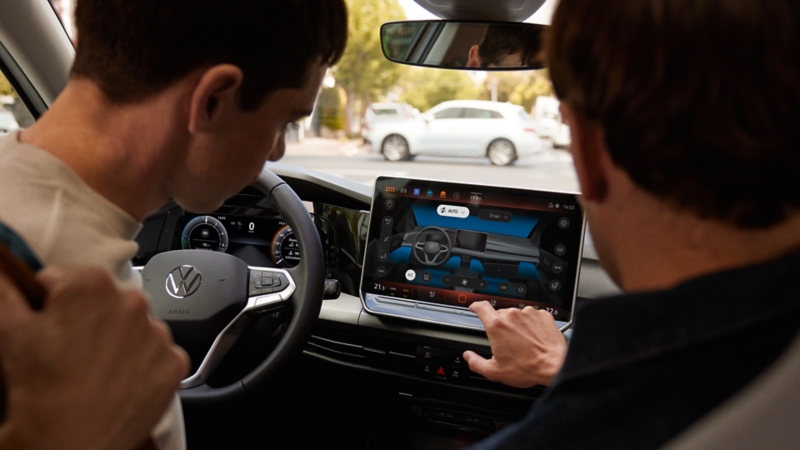 Yeni golf 3 Bölgeli Tam Otomatik Klima "Climatronic"