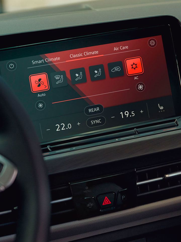 Detalle de la pantalla de un Volkswagen Golf 8
