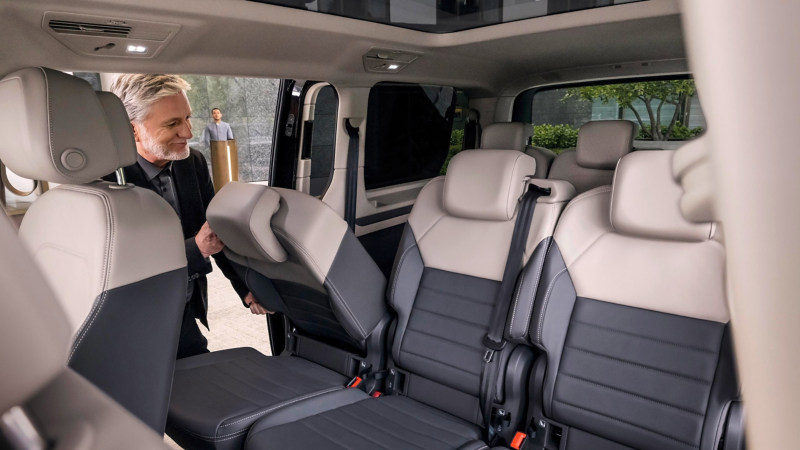 德國原裝進口Multivan TDI - 8 人座車型 嶄新登場 全新年式IQ.Drive科技再升級  210 萬元起開啟大格局