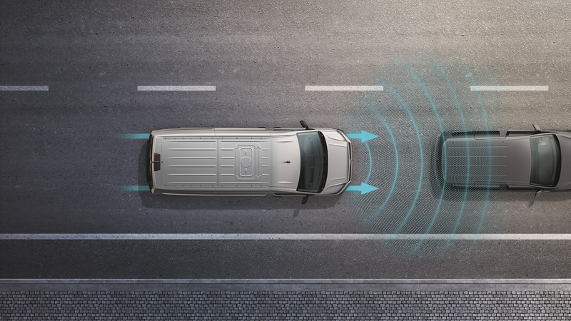 Front Assist 車前碰撞預警系統 (含AEB)