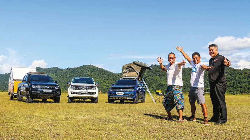 三位Amarok 車主李慶勇、大獅哥以及李麥克相當滿意Amarok 車款的性能，分別滿足各個不同類群的需求。由左至右的顏色為珍珠黑、香草白、海水藍