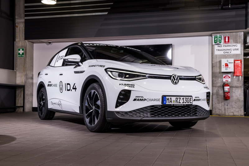 Volkswagen ID 4 exterior showroom
