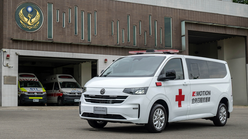 守護生命的堅實後盾 福斯商旅全新世代救護車 全車系亮相 New Kombi、New Caravelle 4MOTION、New Crafter 高頂救護車 在生命的最前線 與你同行