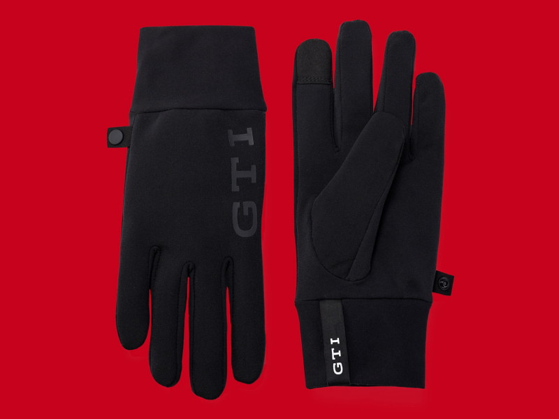 Guantes para la temporada de frío con el logotipo «GTI»