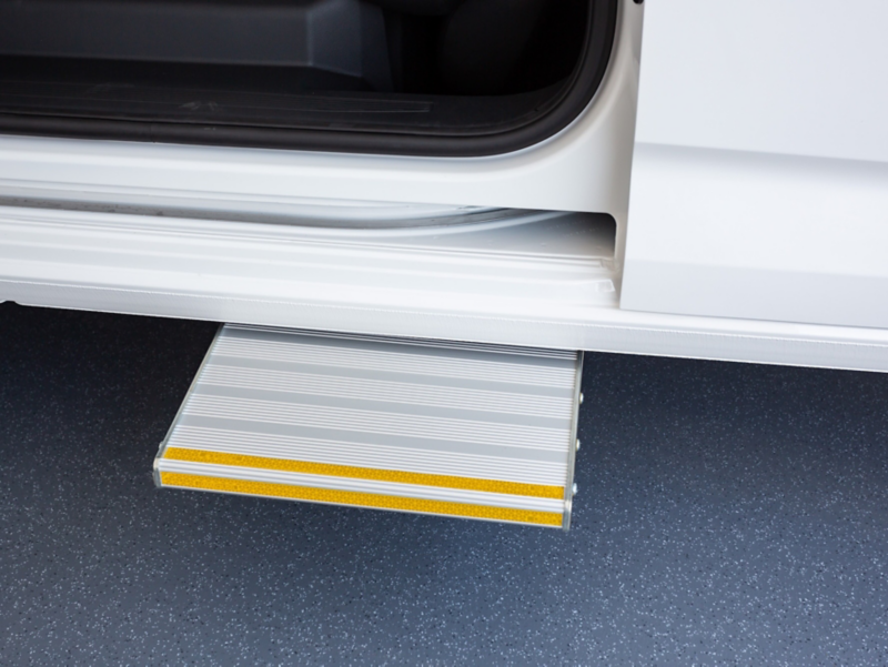 Los asientos giratorios y abatibles del VW Caddy Maxi PMR.