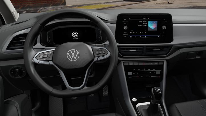 Detalle del volante de un Volkswagen T-Roc Dark Más