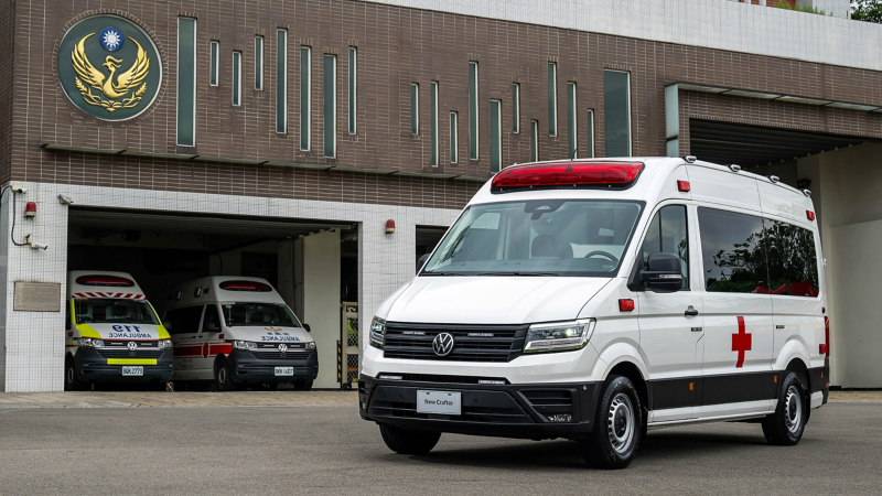 守護生命的堅實後盾 福斯商旅全新世代救護車 全車系亮相 New Kombi、New Caravelle 4MOTION、New Crafter 高頂救護車 在生命的最前線 與你同行