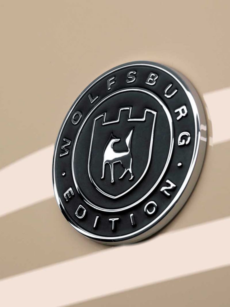 Emblema de Wolfsburg Edition presente en la última edición de Volkswagen 