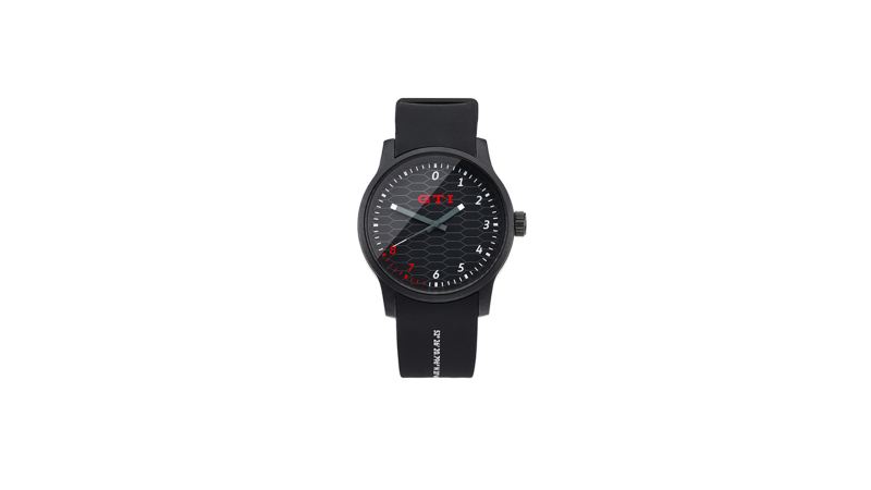 Reloj deportivo de plástico de color negro, con siglas GTI en carátula.
