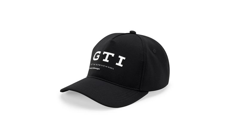 Gorra para adulto en color negro y siglas GTI bordadas con hilo blanco.