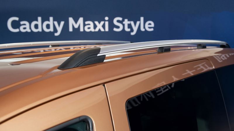 Caddy Maxi Style旗艦車型，搭配嶄新銀色車頂行李架、全面進化主被動安全科技、具備完善Level 2智能駕駛輔助系統、標配駕駛艙中央氣囊、Travel Assist等，進一步提升整體安全防護等級。