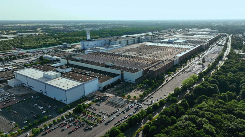 Lo stabilimento Volkswagen Veicoli Commerciali di Hannover visto dall’alto.