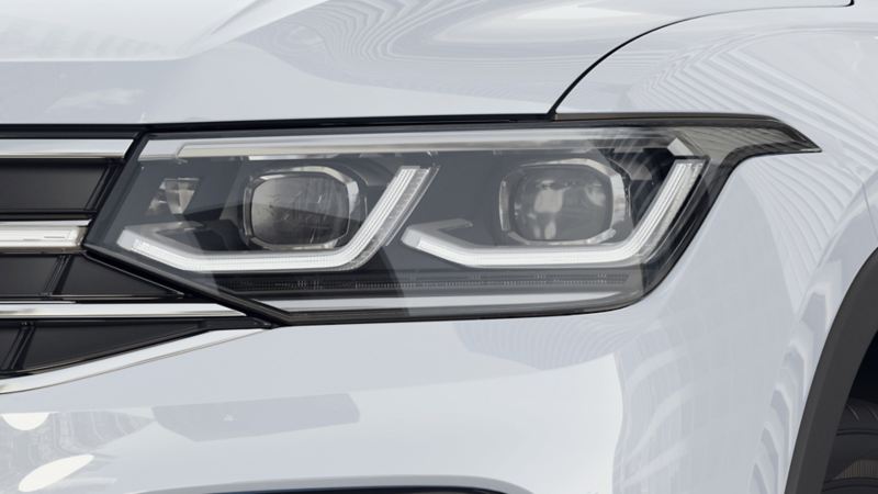 Faróis IQ. Light em LED Matrix do Novo Tiguan Allspace R-Line