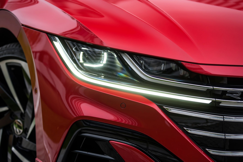 VW Arteon 2.0 TSI R-Line