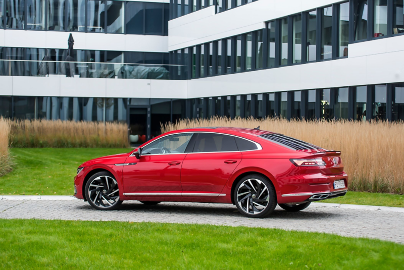 VW Arteon 2.0 TSI R-Line