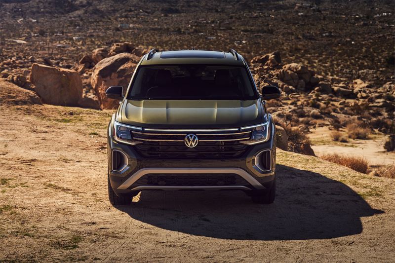 2024 Volkswagen Atlas Colors Jobey Lyndsie