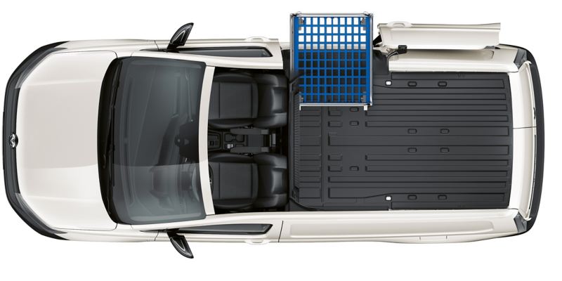 Der VW Caddy Cargo mit einem Rollcontainer in der Schiebetür.