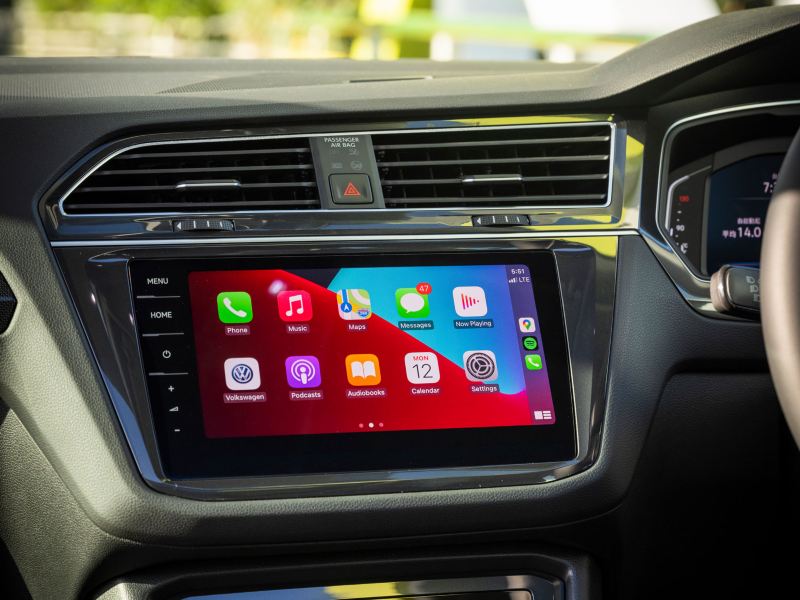9.2 inch touchscreen infotainment system 