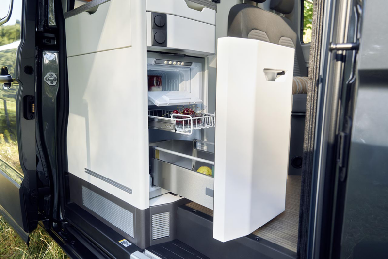 Nevera dentro de una camper