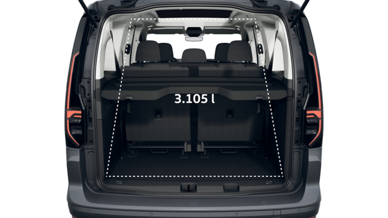 Caddy Dark Label Maxi eHybrid von hinten.