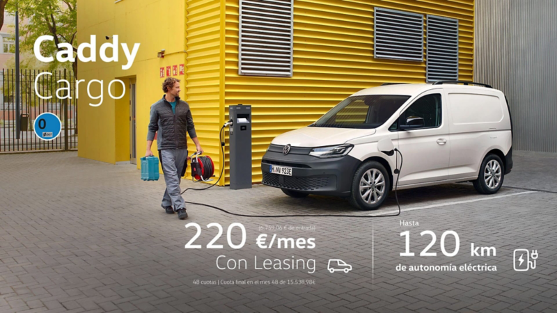 Foto lateral de una Caddy Cargo eHybrid blanca