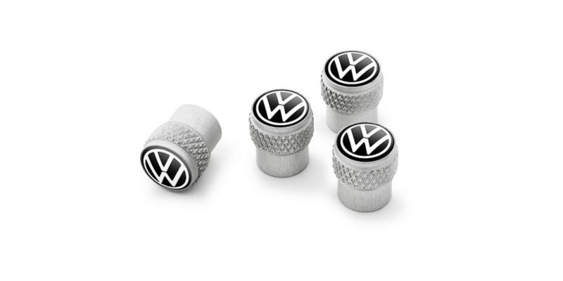 Dettaglio del set di copri-valvole originali Volkswagen. Disponibili in alluminio e in Gomma/Ottone.
