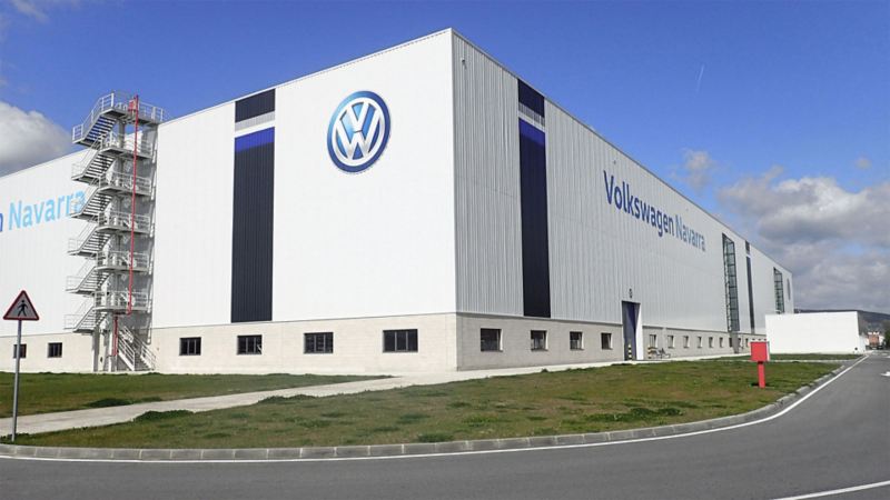 Blick auf das Firmengebäude von Volkswagen in Spanien