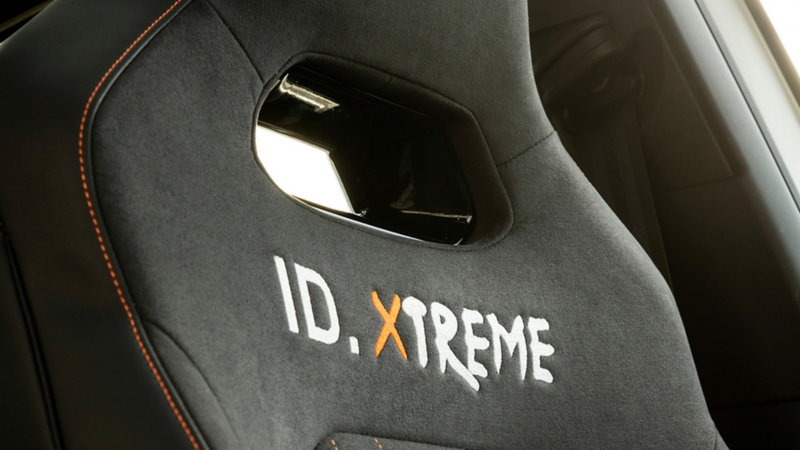 Auf den Sitzen im Cockpit prangt das ID. XTREME Logo.