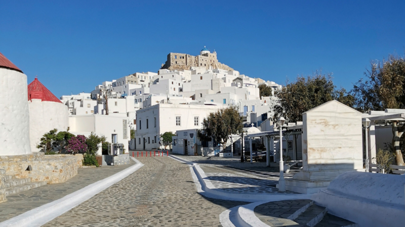 Die griechische Insel Astypalea von nahe.