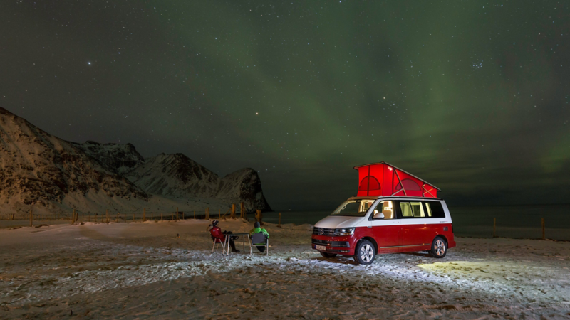 Volkswagen California i norrsken
