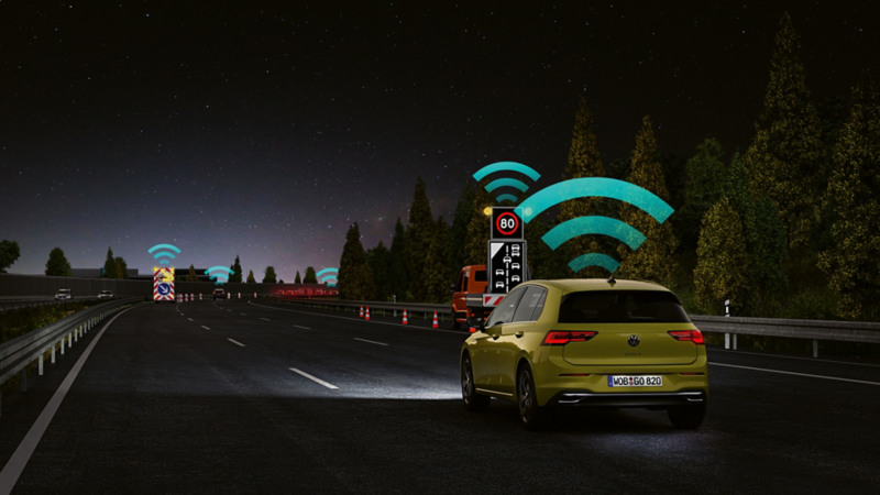 La VW Golf communique avec d'autres véhicules via Car2X.