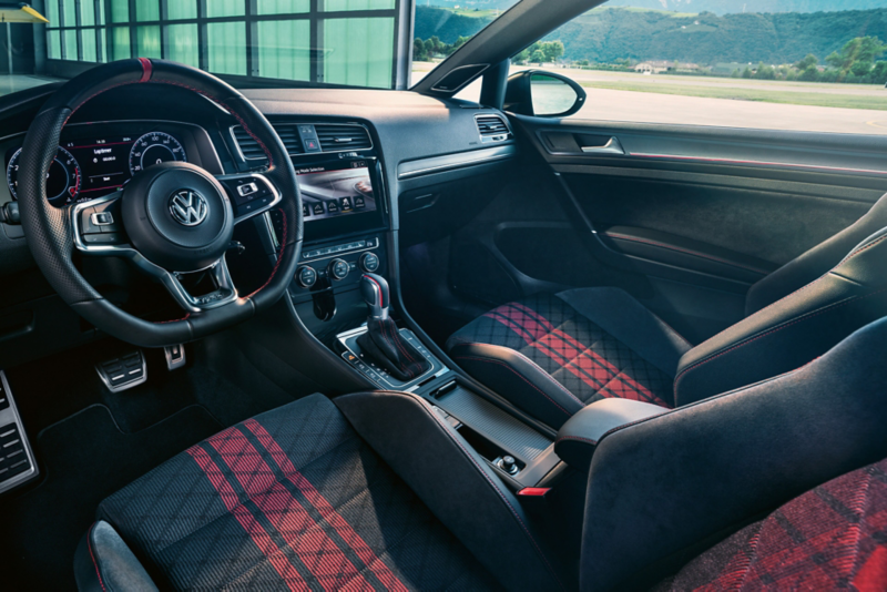 interior del golf gti tcr 