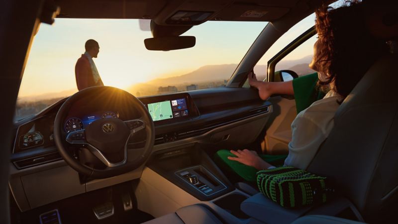 Hääljuhtimise saab hiljem aktiveerida, siis võite VW sõidukit  oma loomuliku häälega juhtida.