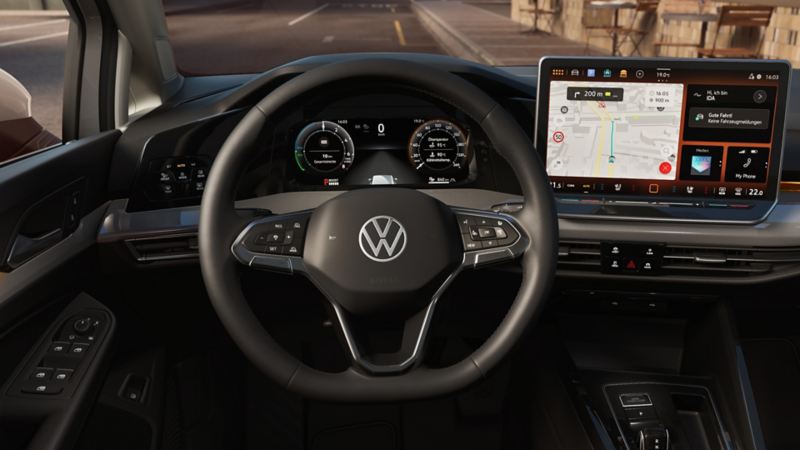 Detailed view of the digital cockpit of a VW Golf.