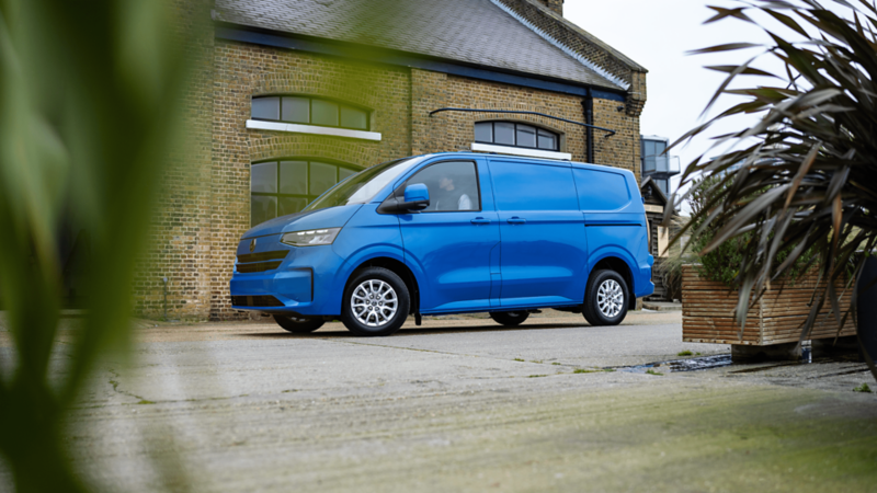 Volkswagen Transporter side view