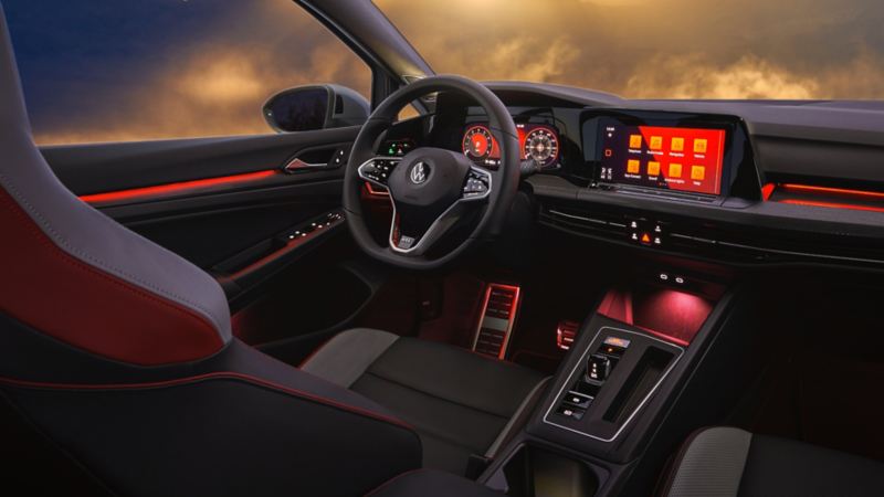 Écran du tableau de bord d’une Golf GTI de Volkswagen 