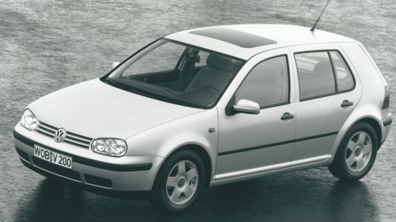 Grijze Volkswagen Golf 4