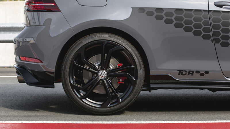 Dæk og fælg på golf gti