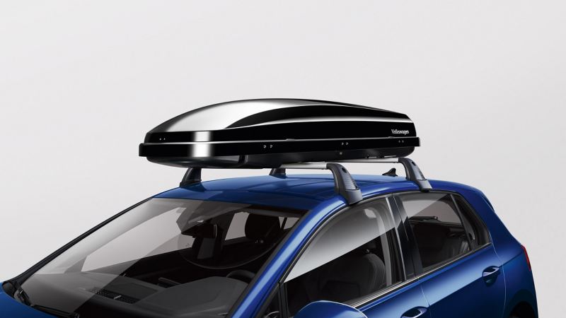 VW Accessories roof box on VW Golf