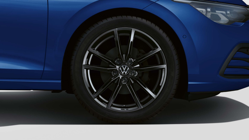 18-inch “Pretoria” alloy rim by VW Accessories 