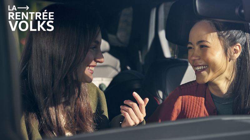 Deux femmes dans une Volkswagen