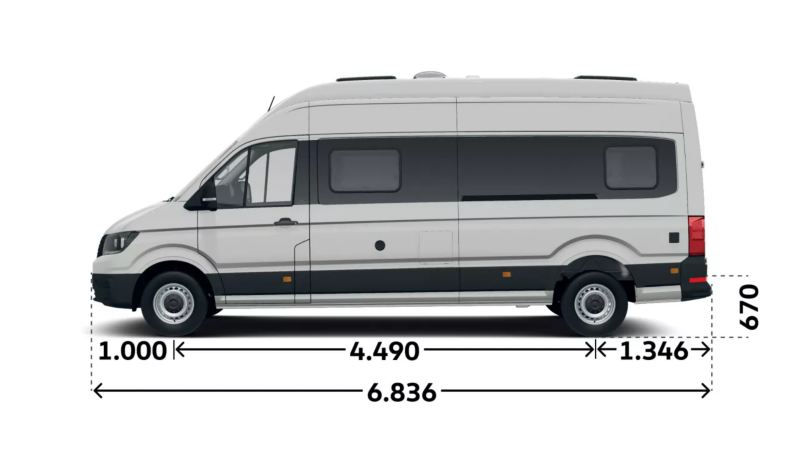 VW Grand California 680 widok z boku