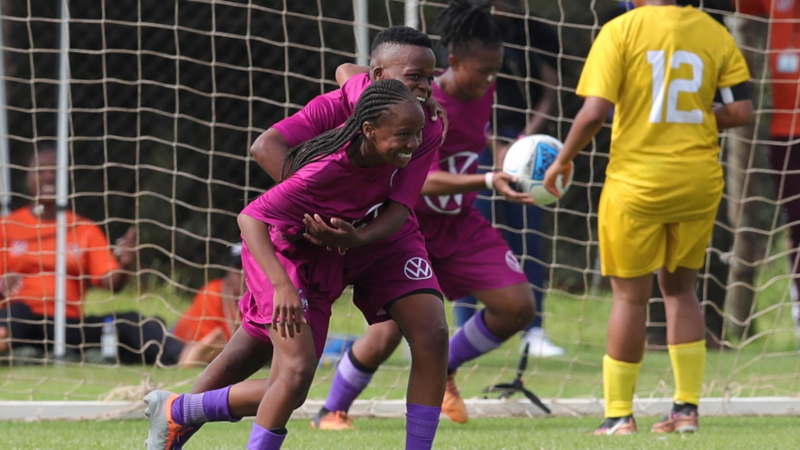 Gugu-Mabitsela-playing-in-the-2022-VW-Vaya-Cup
