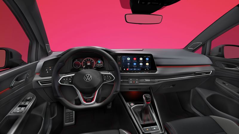 L’intérieur de la Golf GTI 2024: le volant et le tableau